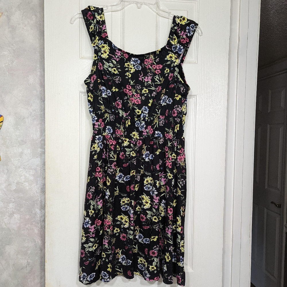 Summer dress - Picture 2 of 2